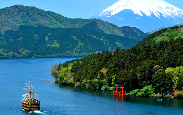 箱根　芦ノ湖